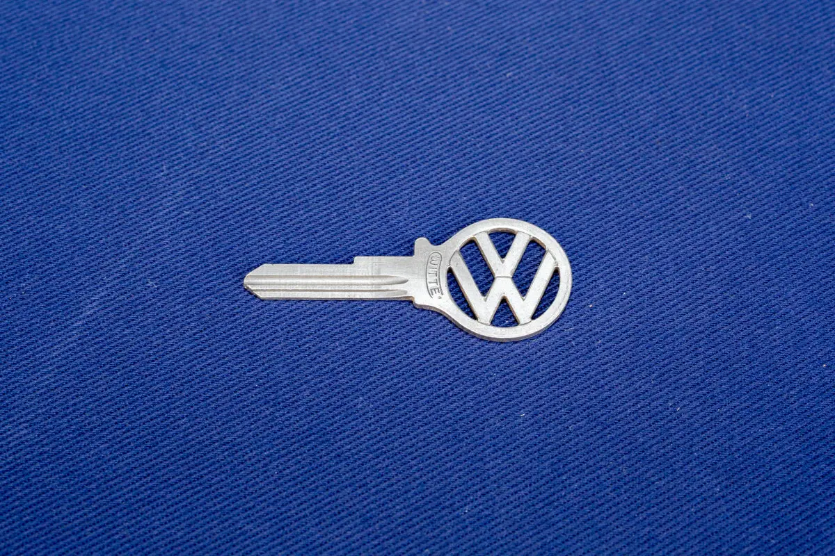 Nos Vw純正ブランクキー [ T ] For Type2 '64～'66 1