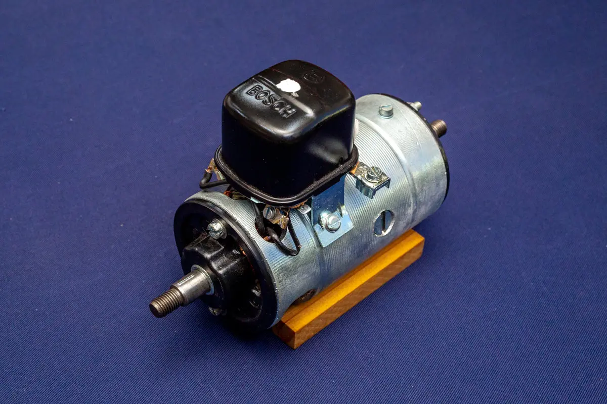 12V・Φ90mmジェネレーター ＆レギュレターset 1