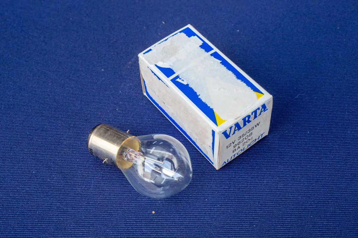 Nos ヘッドライトバルブ 12V・35/35W 1