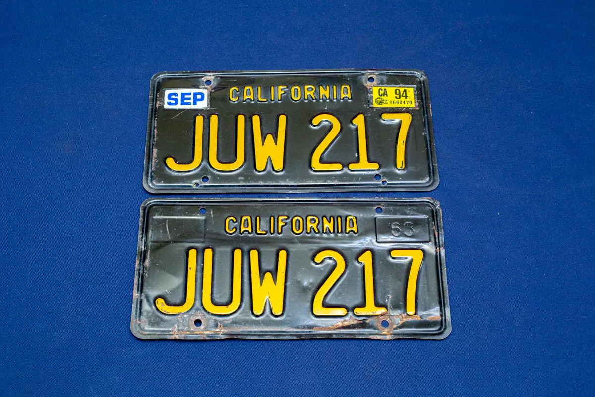 California ライセンスプレート・ペア　Juw 217 1