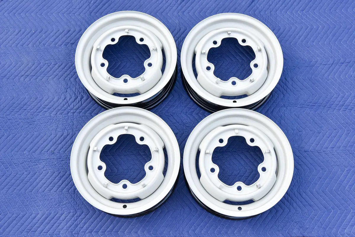 レストア済み Vw純正 ストックホイールset For Type-ⅱ "15Inch" 1