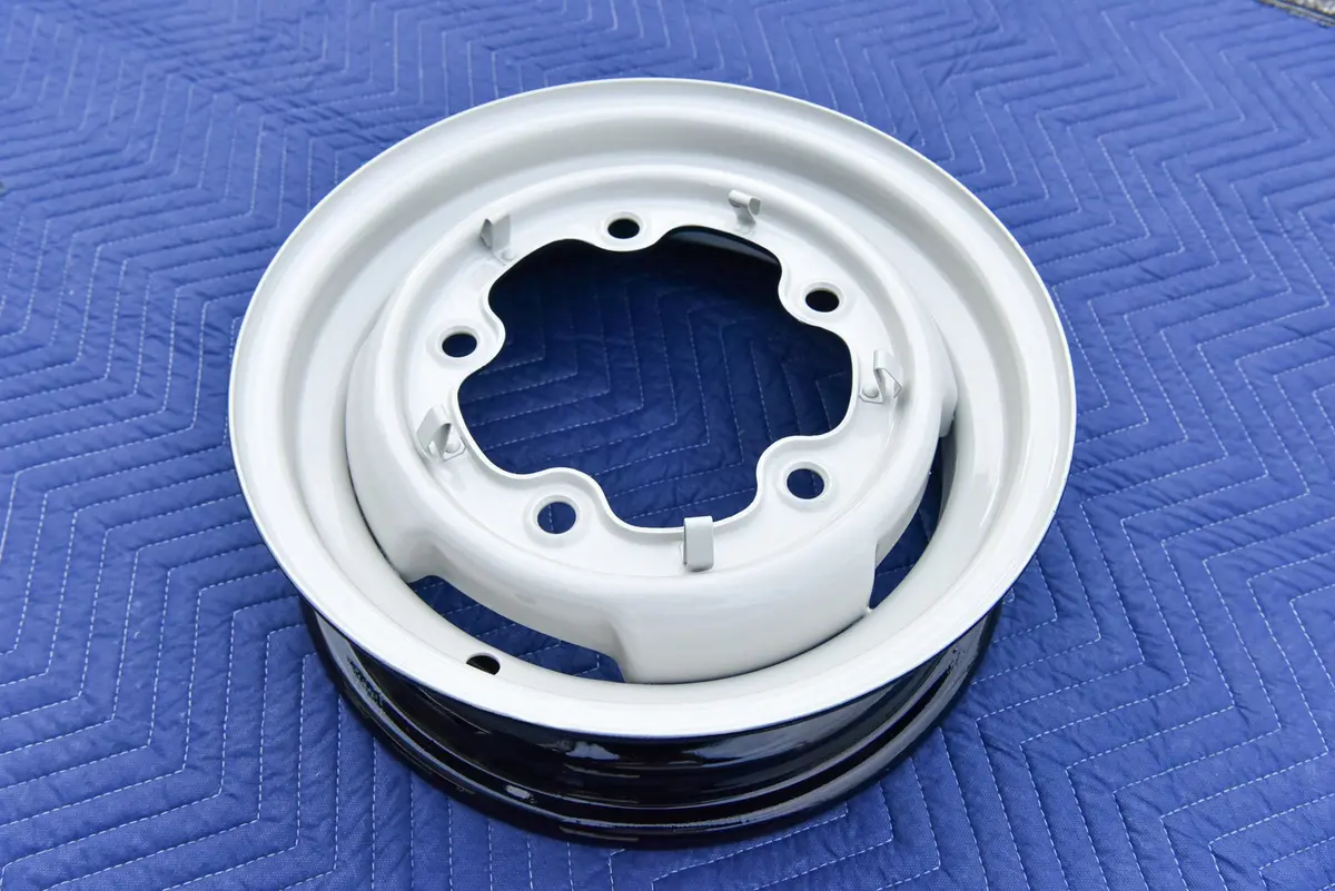 レストア済み Vw純正 ストックホイール For Type-ⅱ "15Inch" 1