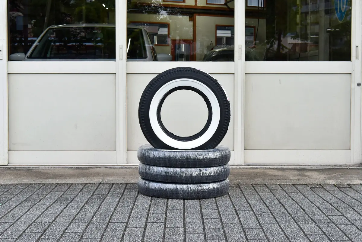 Firestone 560-13  "2 1/4Inch" Whitewall 1