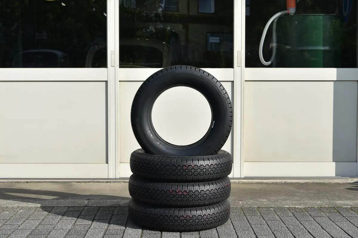 Pirelli Ca67 165Hr15 1