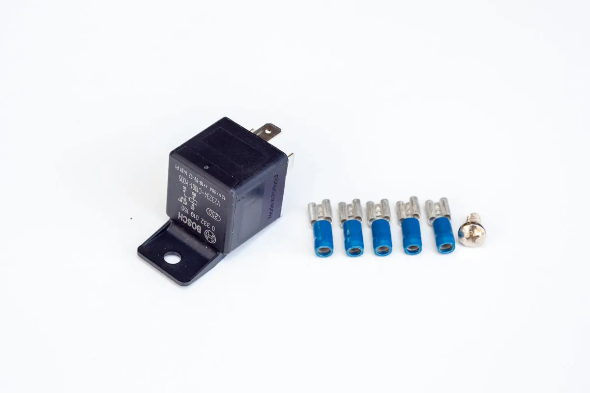 Bosch 12V　30A リレー 1