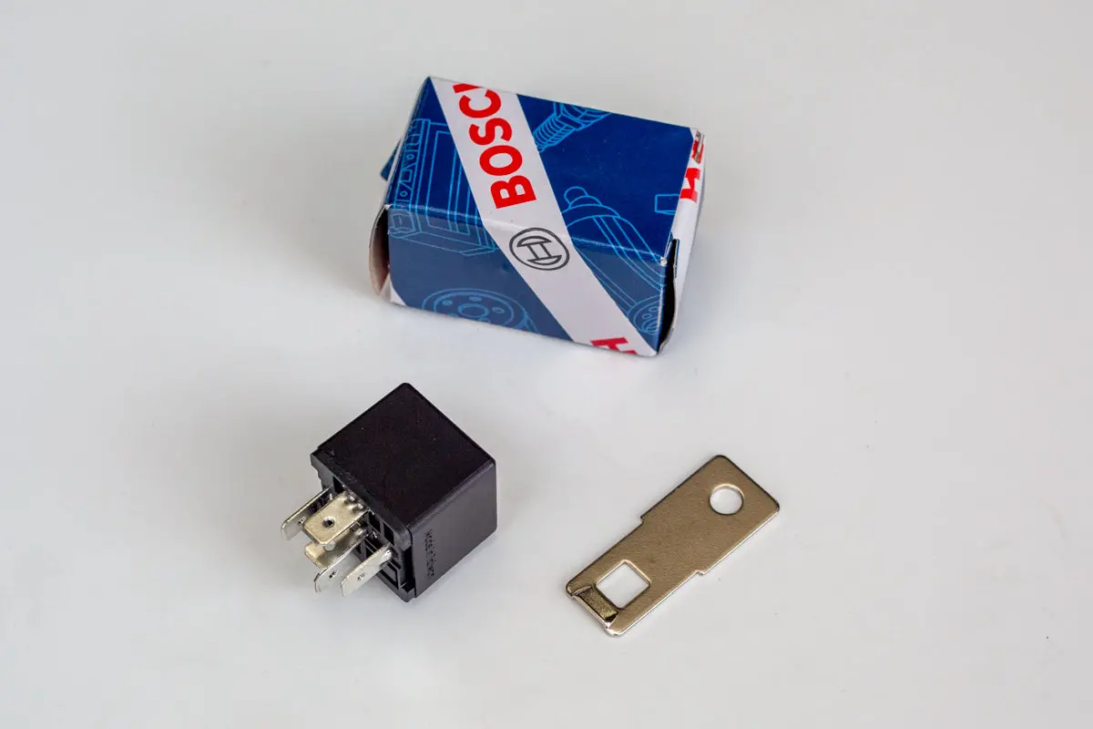 Bosch 6V　30/20A リレー 1