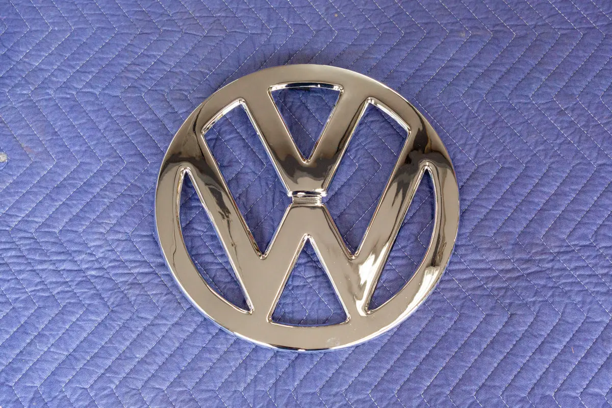 リクローム済み純正フロントvwエンブレム For Type2 '55-'67 1