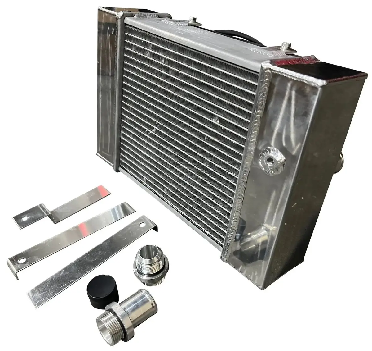 Half Size Compact Drag Coolant Radiator With 1.25" And 16An Hose Fittings, 4 Row Core 1
