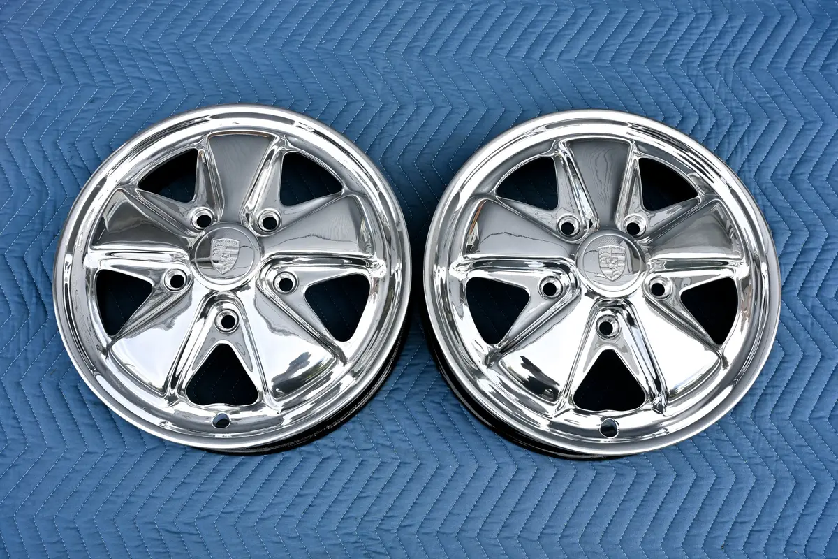 Porsche Fuchs Wheels 15Inch X 4.5J "King Crab" 1