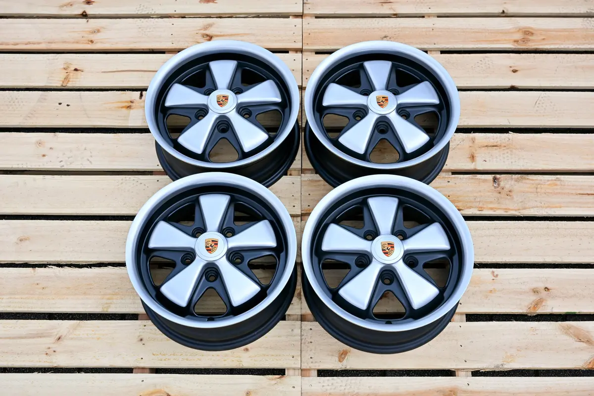 Maxilite / Porsche Fuchs Style Wheel "Anodized Look"15Inch X 6J Deep Set 1