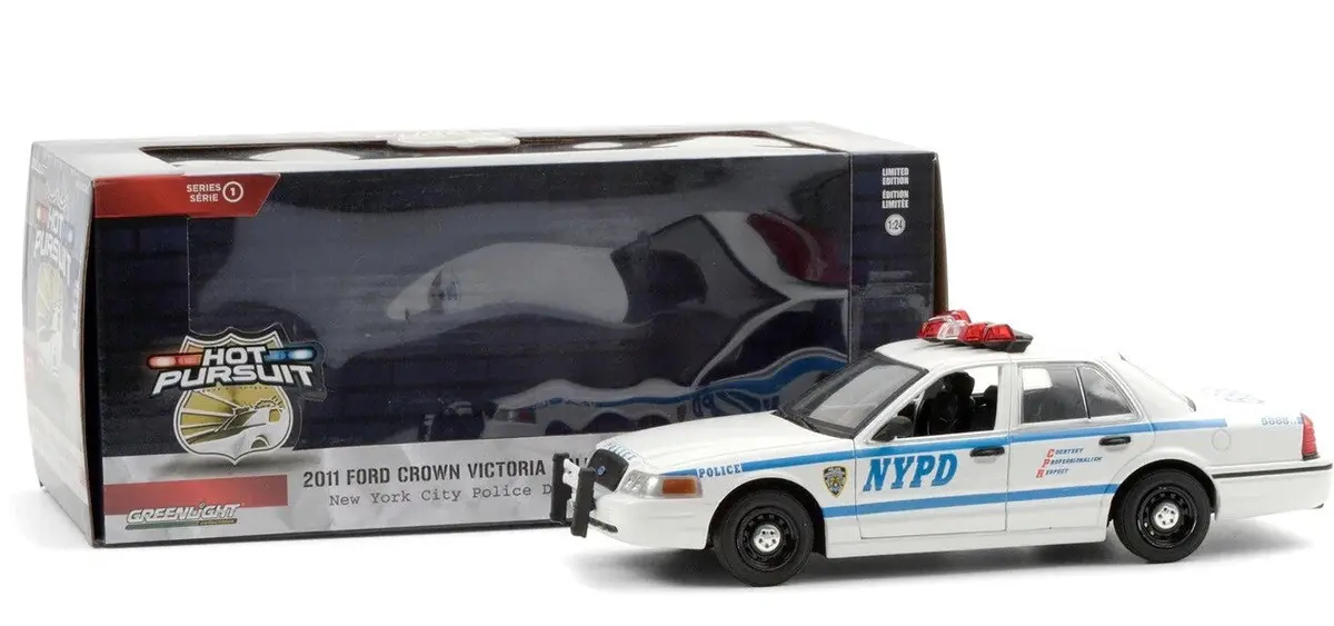 2011 Ford Crown Victoria Interceptor - Nypd 1:24 Scale Model - Greenlight 85513 1