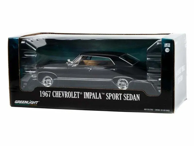 1967 Chevrolet Impala Sport Sedan Tuxedo Black 1:24 Scale Diecast Model Car - Greenlight 84035 1